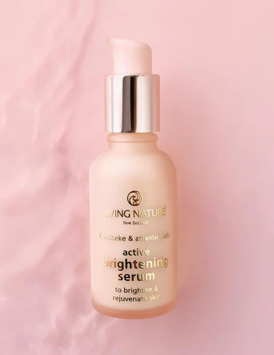 Living Nature Active Brightening Serum